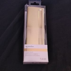 Creative Year 6-Hole Punch